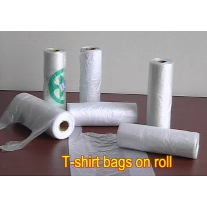 T-shirt bags on roll